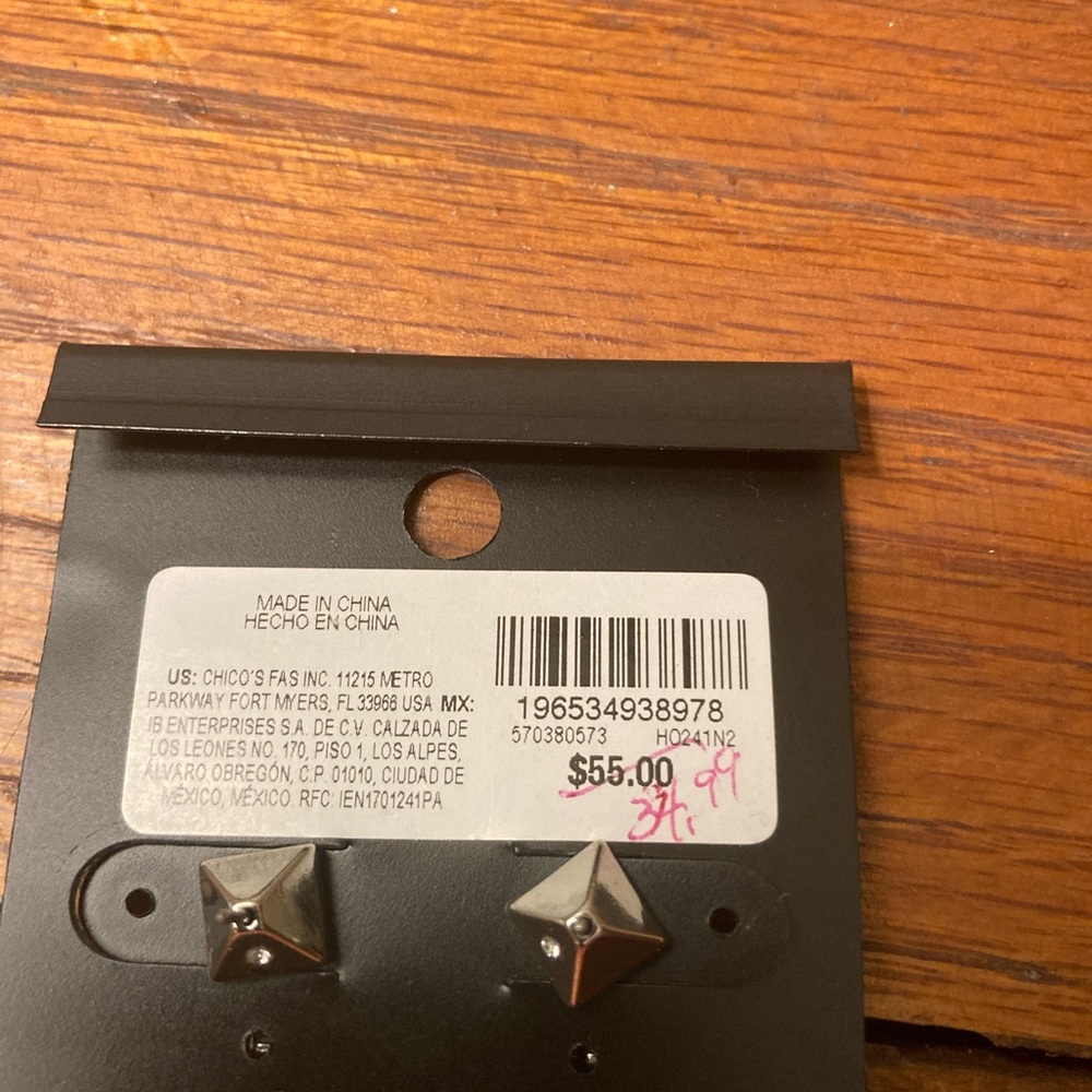 White House Black Market Dazzling Silver Drop Earrings - Picture 4 of 6
